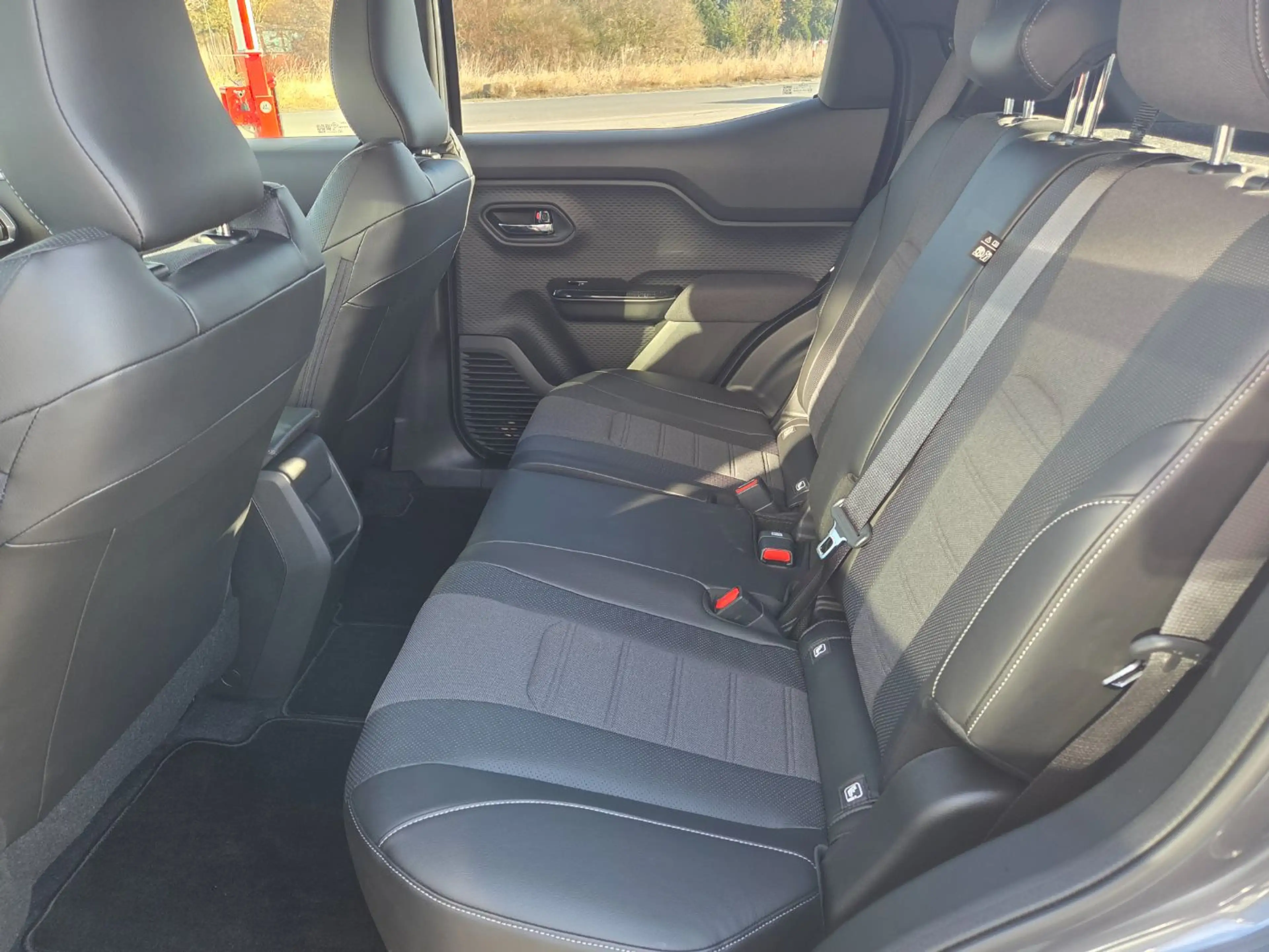 Toyota Urban Cruiser FWD Lounge LED, SHZ, JBL, 360°Kam — photo 7