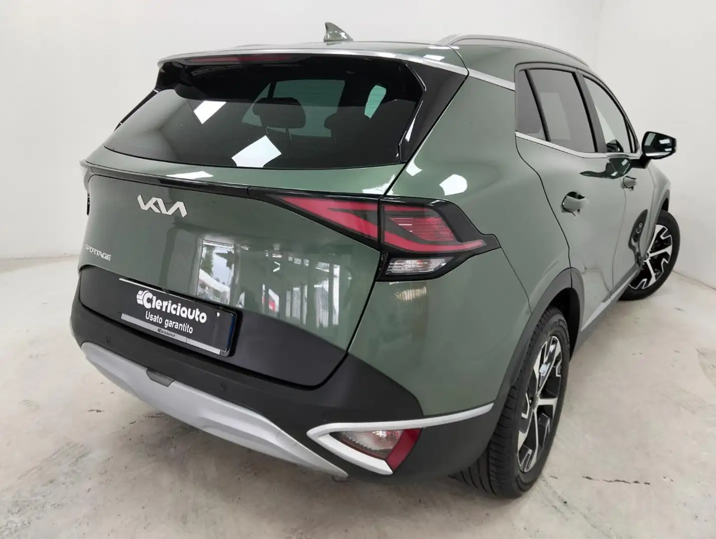 Kia Sportage 1.6 CRDi MHEV Style Verde - 2
