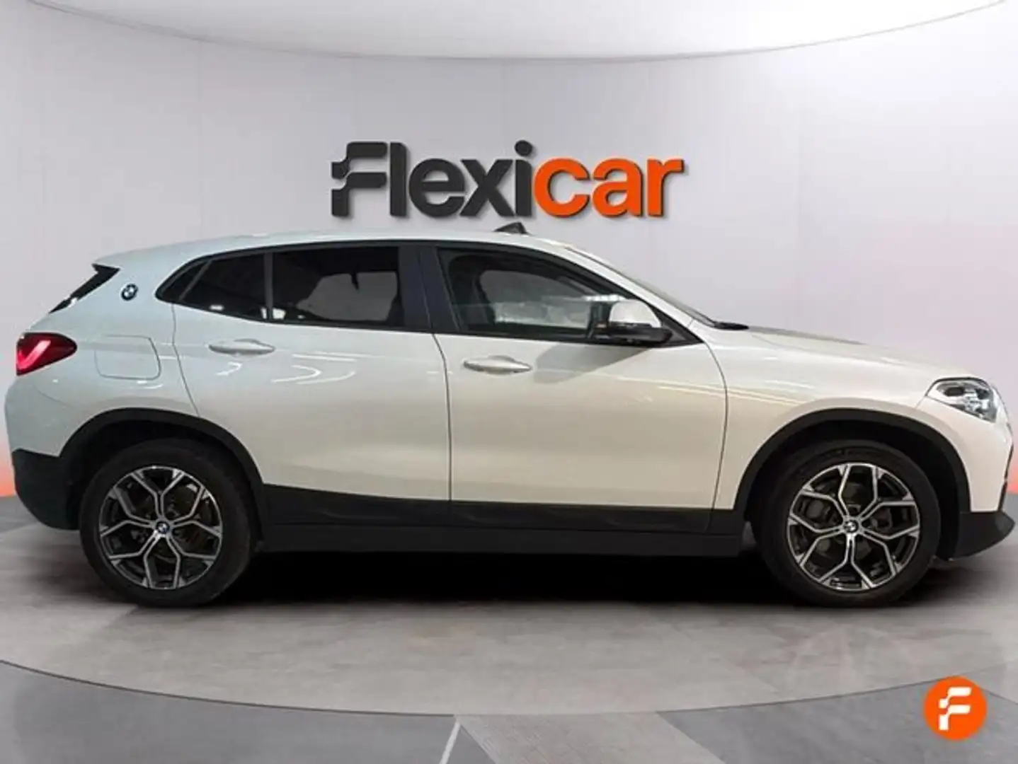 BMW X2 sDrive 18iA Blanco - 2