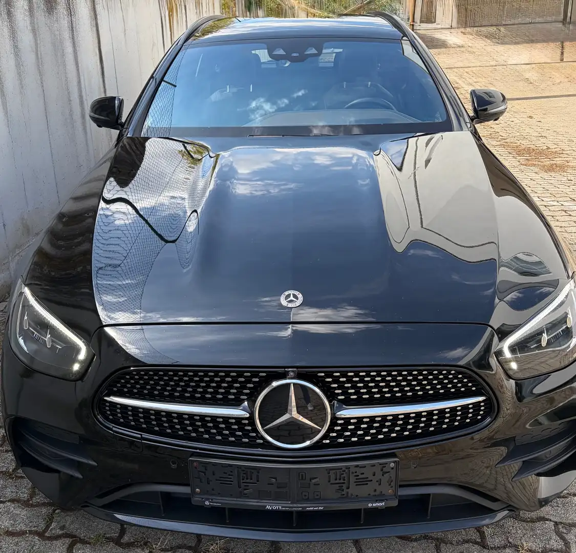 Mercedes-Benz E 400 E 400 d T 4Matic Aut. Schwarz - 2