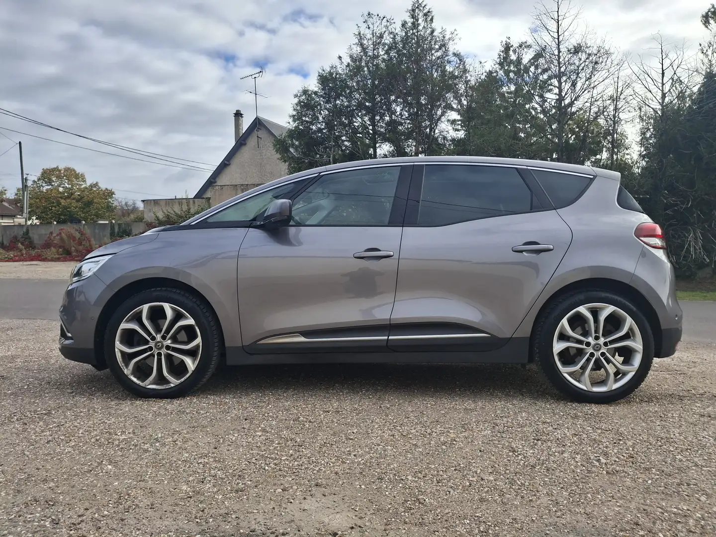 Renault Scenic Scenic TCe 140 FAP EDC - 21 Business Gris - 2