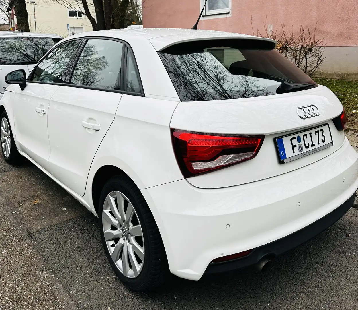 Audi A1 1.0 TFSI ultra Sportback S tronic - 2