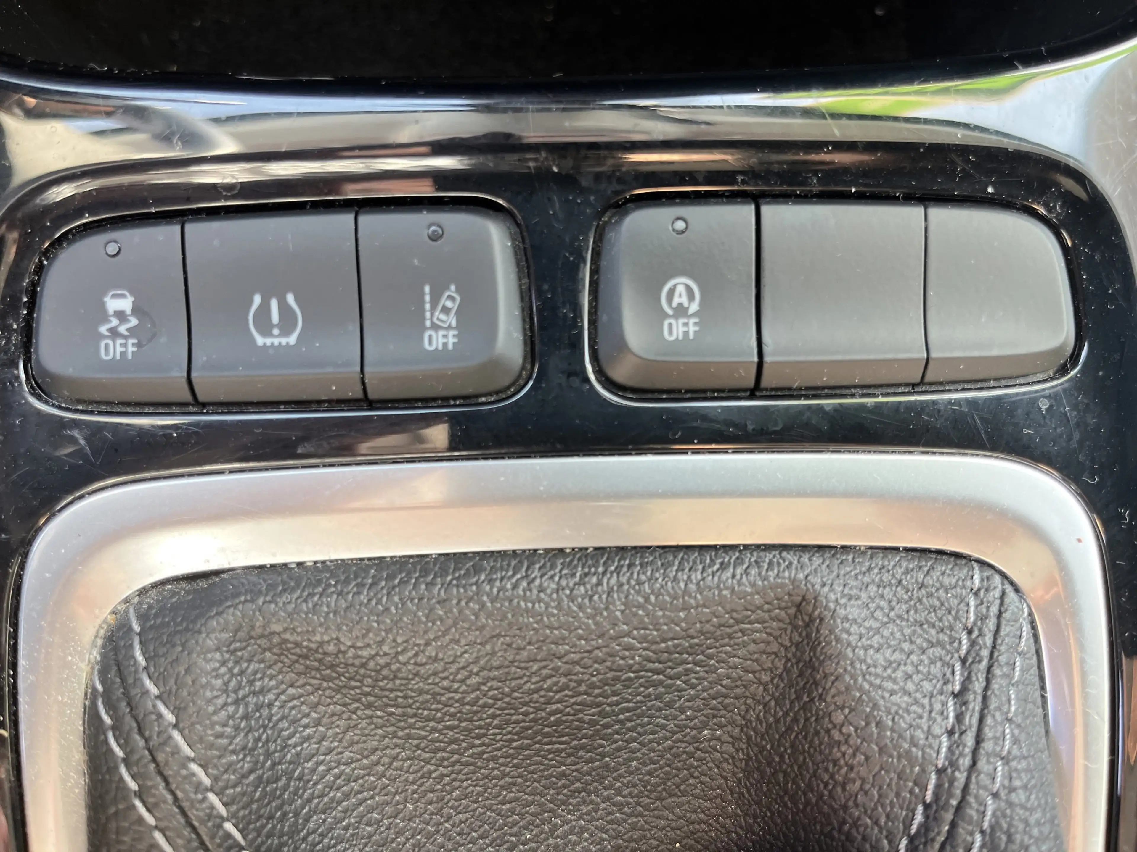 Opel Crossland 1.2 Turbo Enjoy LED+Allwetterreifen — photo 19