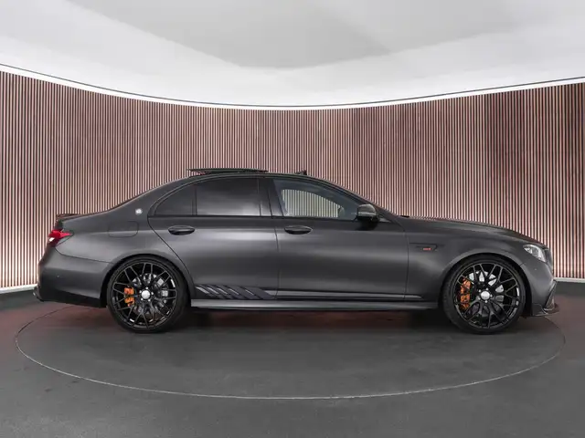Mercedes-Benz E-Class view 7