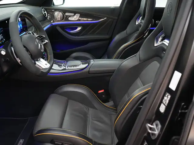 Mercedes-Benz E-Class view 4