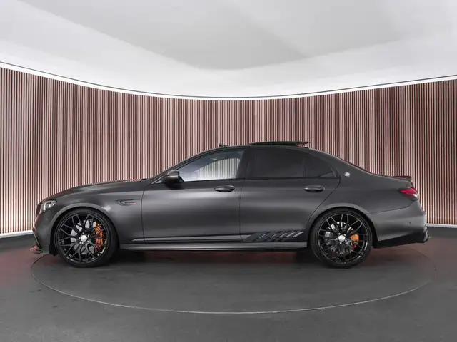 Mercedes-Benz E-Class view 6