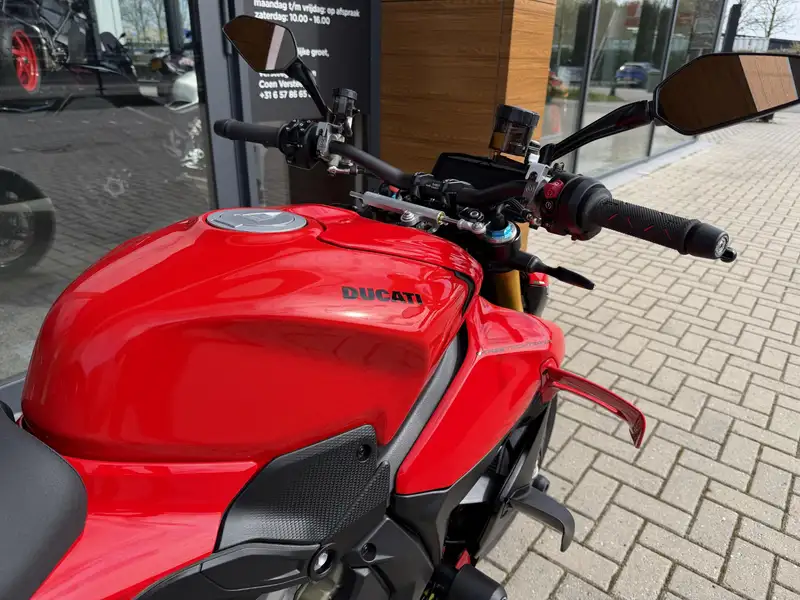 Ducati Streetfighter - foto 8