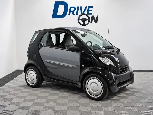 smart forTwo CITY Coupe CDI - BV Softouch COUPE .