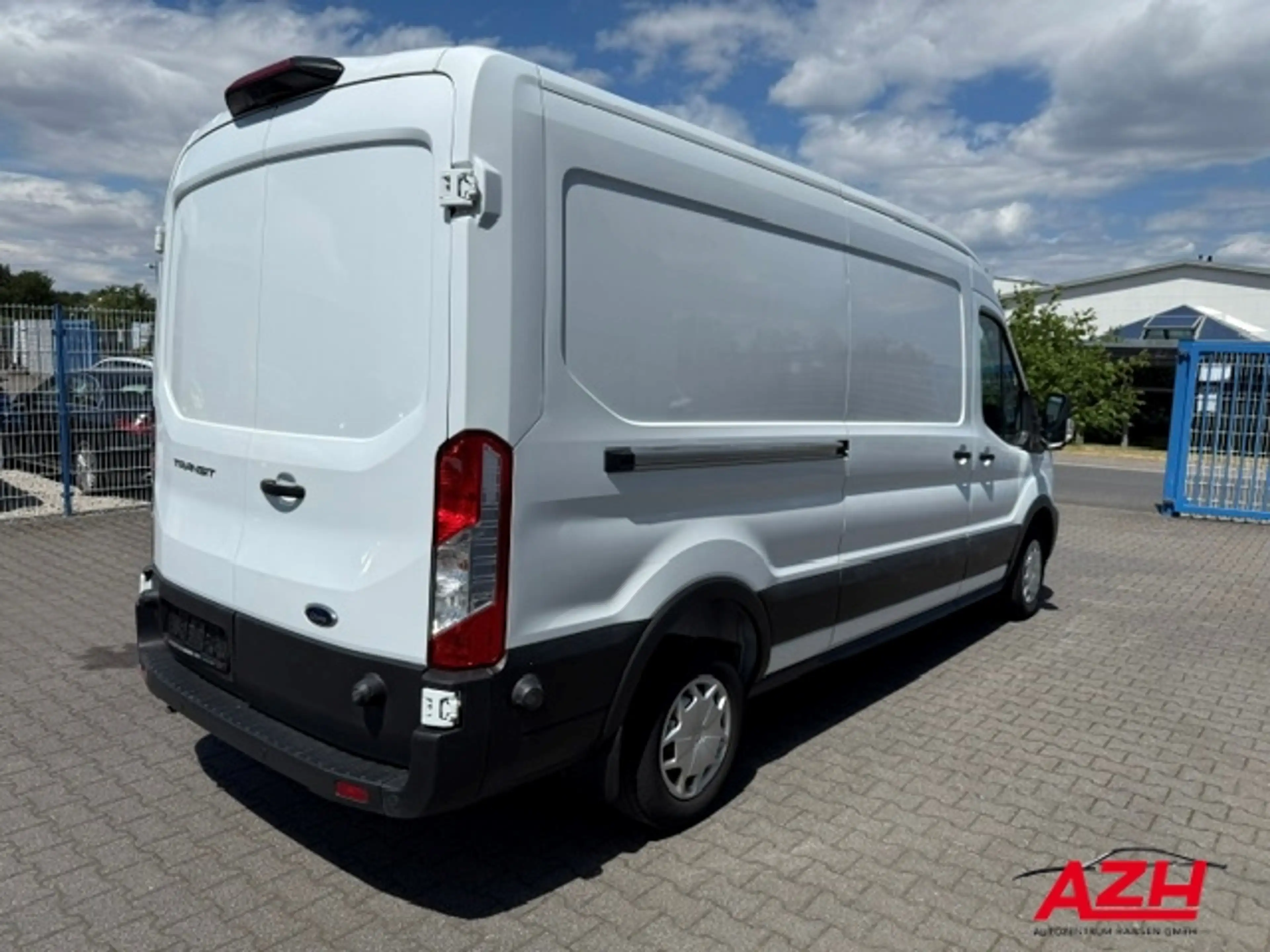 Ford Transit Kasten L3H2 Trend 2.0 TDCI, EU 6 — photo 3
