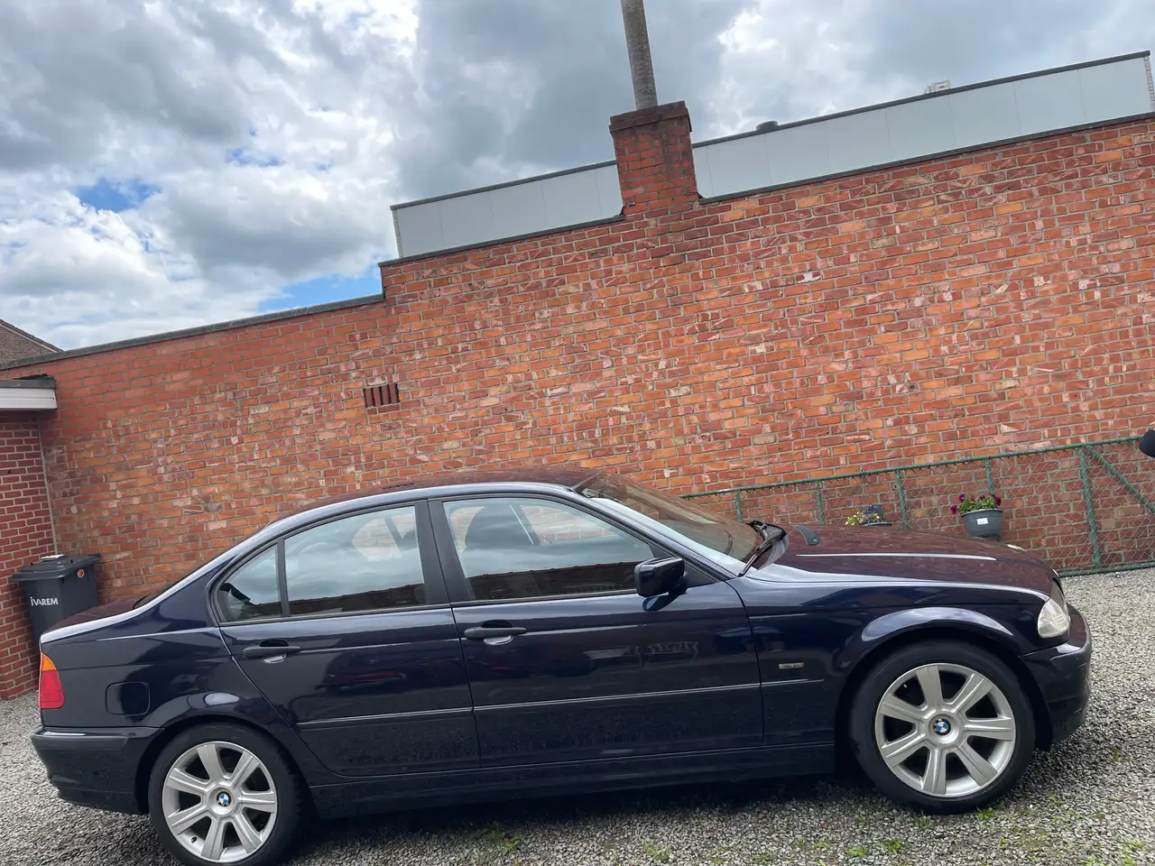 BMW 318iA Pack, foto 2