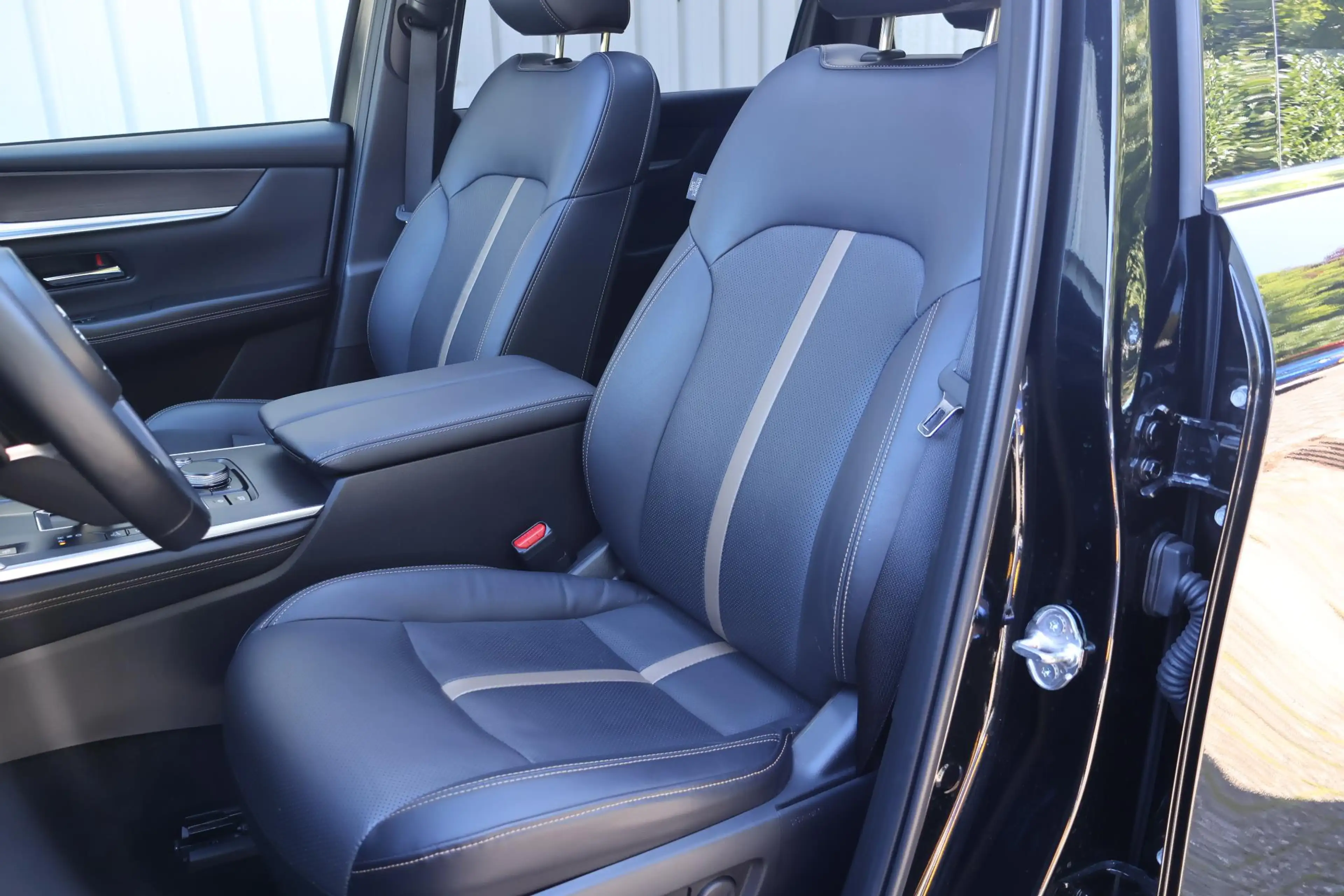 Mazda CX-80 2.5 e-SkyActiv PHEV Homura Plus 7persoons | Wegkla — photo 9