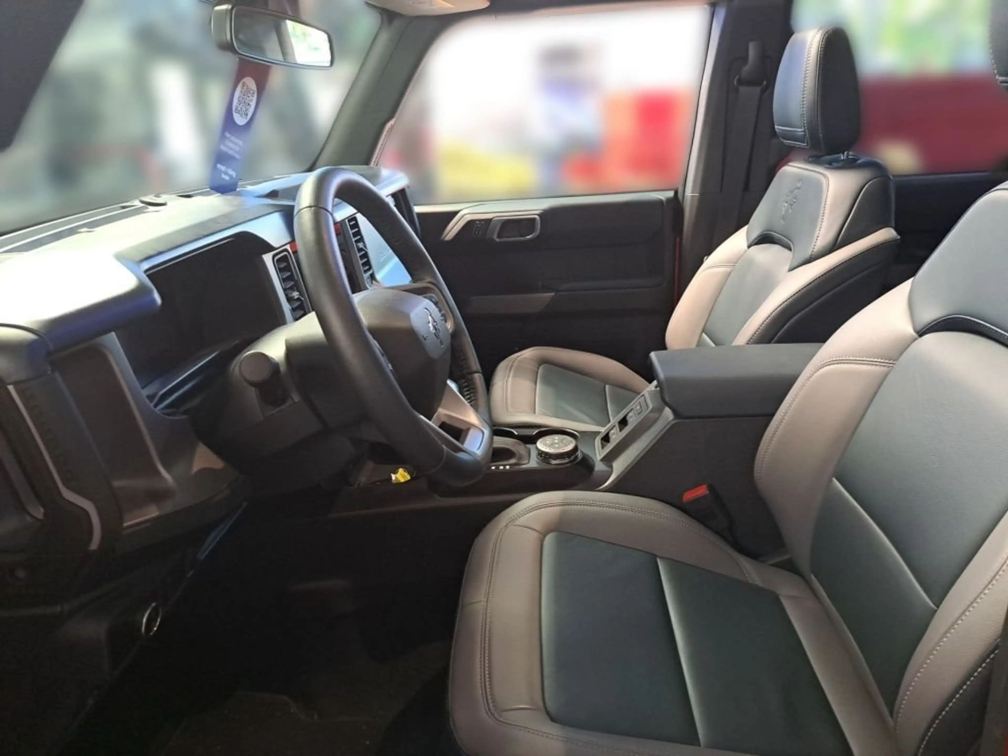 Ford Bronco 2.7 EcoBoost V6 Outer Banks — photo 8