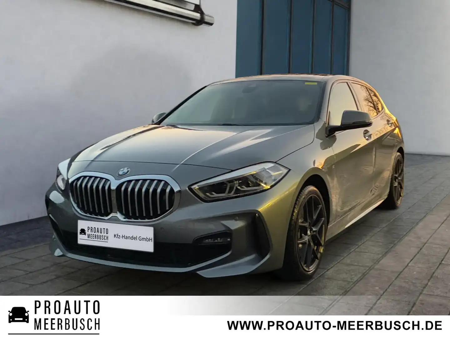 BMW 120 i M Sport PANO/HIFI/ADAPTLED/CARPLAY/RFK Grau - 1