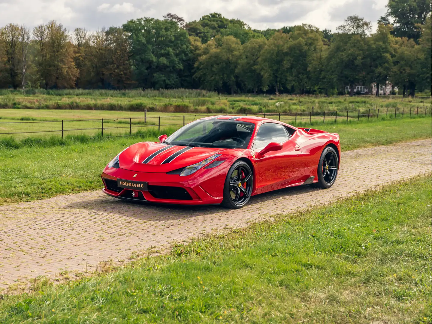 Ferrari 458 4.5 V8 Speciale, Full Carbon VAT Qualified Rood - 1