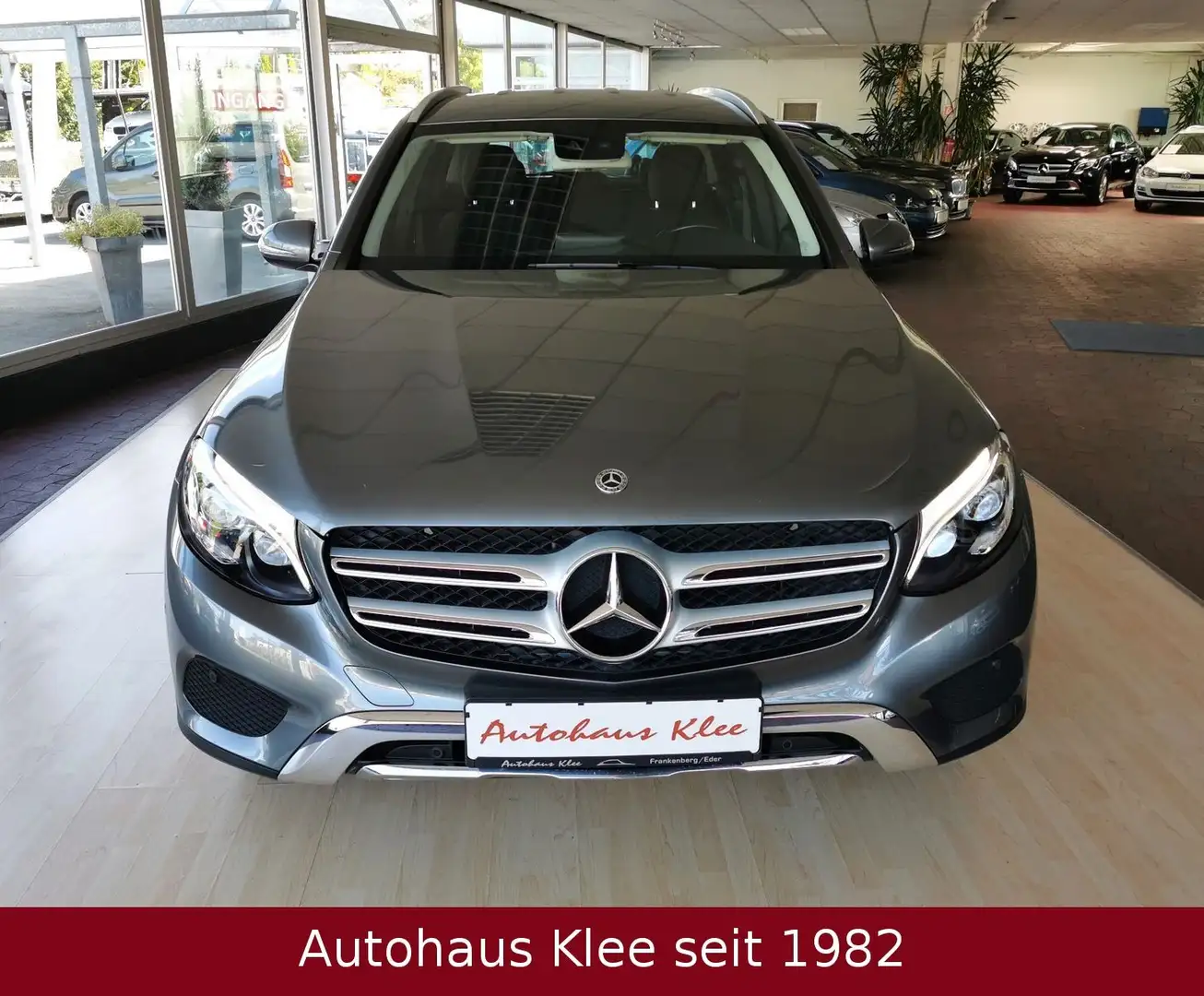 Mercedes-Benz GLC 250 d 4MATIC Autom. *LED*NAVI*BT*AHK* Grau - 2