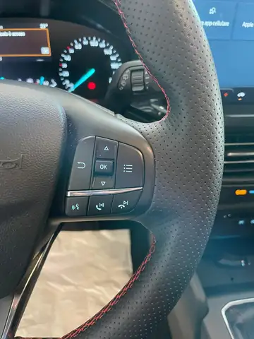 Ford Focus view 17
