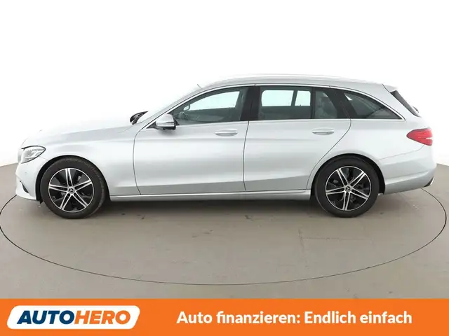 Mercedes-Benz C-Class view 3
