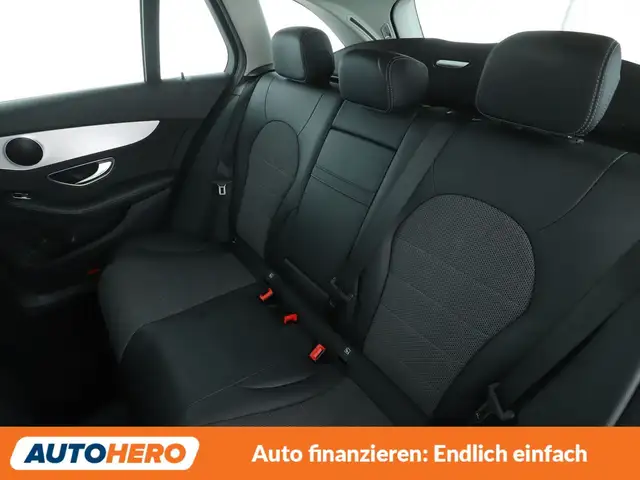 Mercedes-Benz C-Class view 14