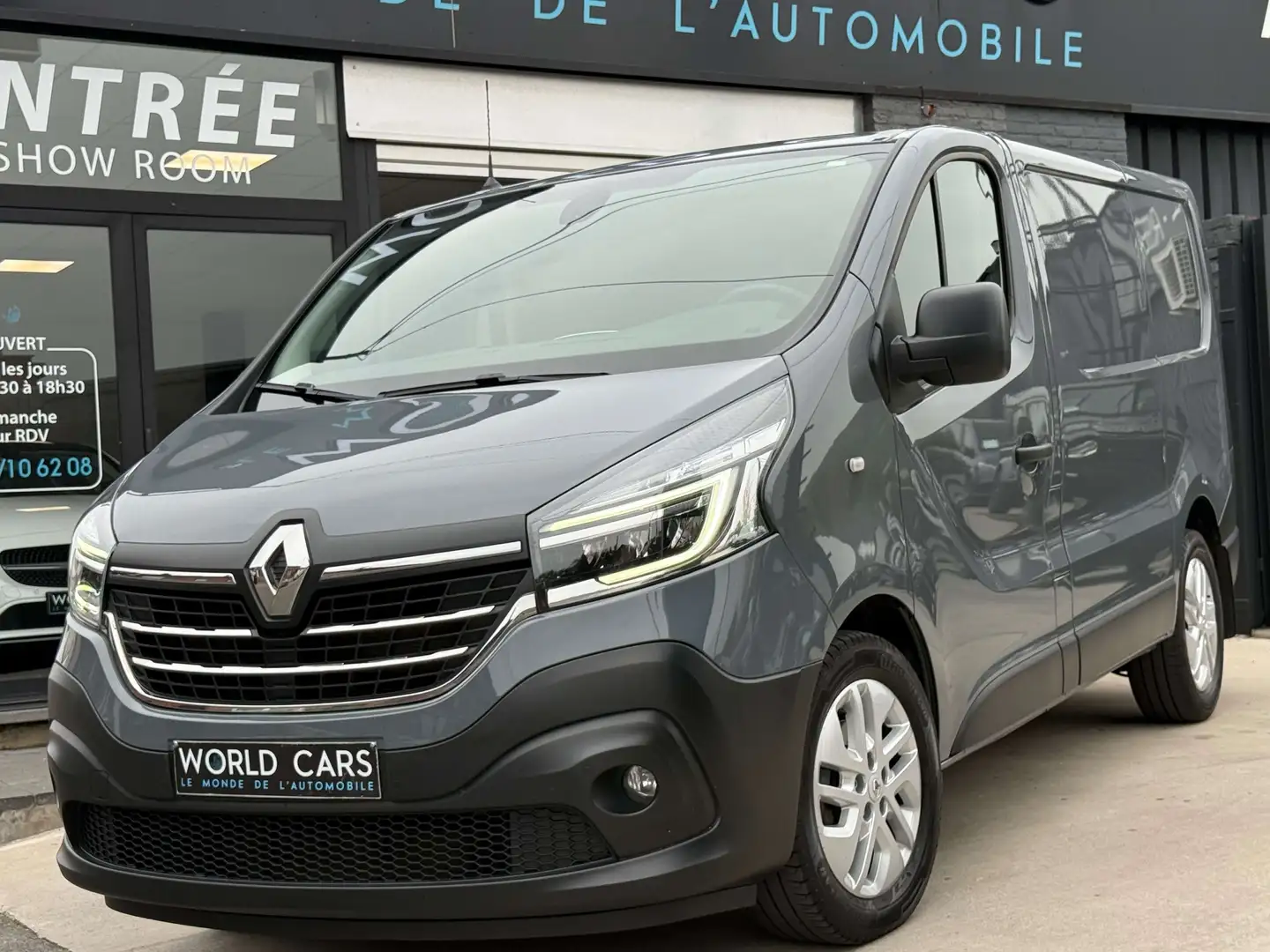 Renault Trafic 2.0 dCi 170CV L2H1 AUTOMATIQUE TVAC*BTWIN FULL OP. Gris - 1