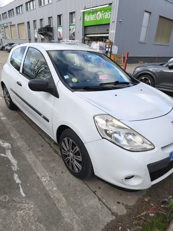 Renault Clio III SOCIETE DCI 90 ECO2 94 G AIR EURO 5