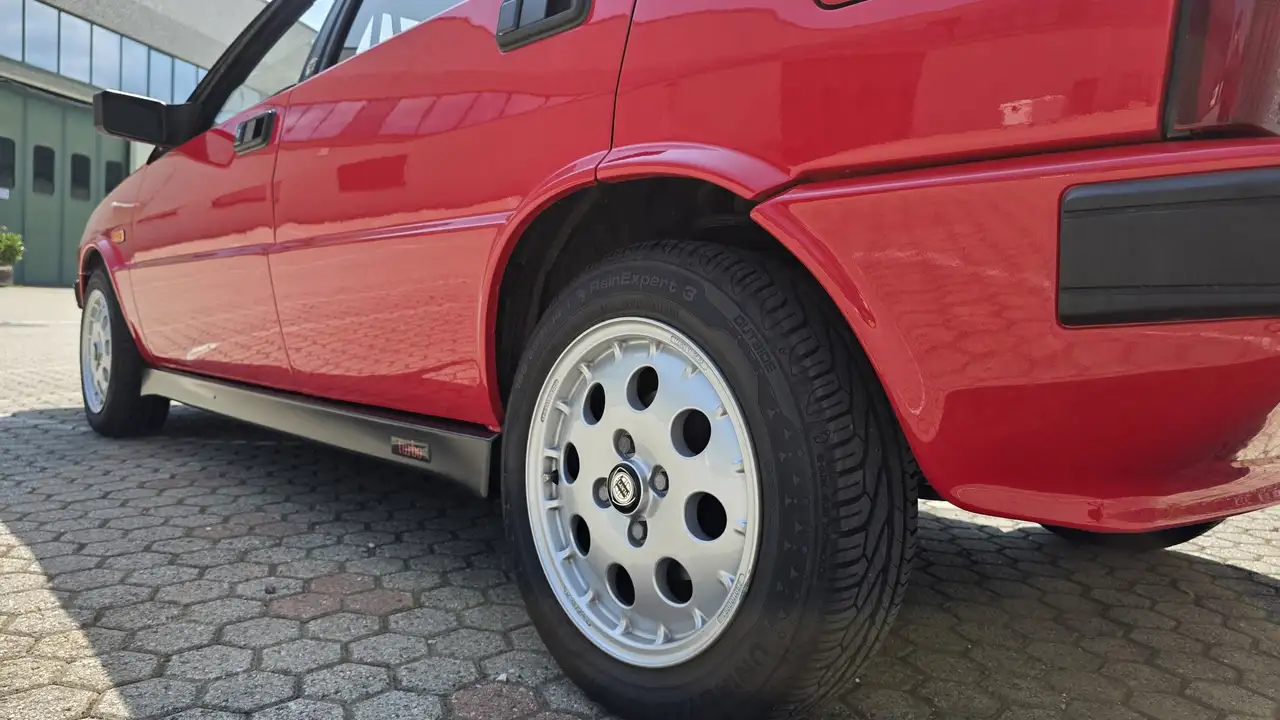 Lancia Delta 1.6 Turbo HF RST, foto 12