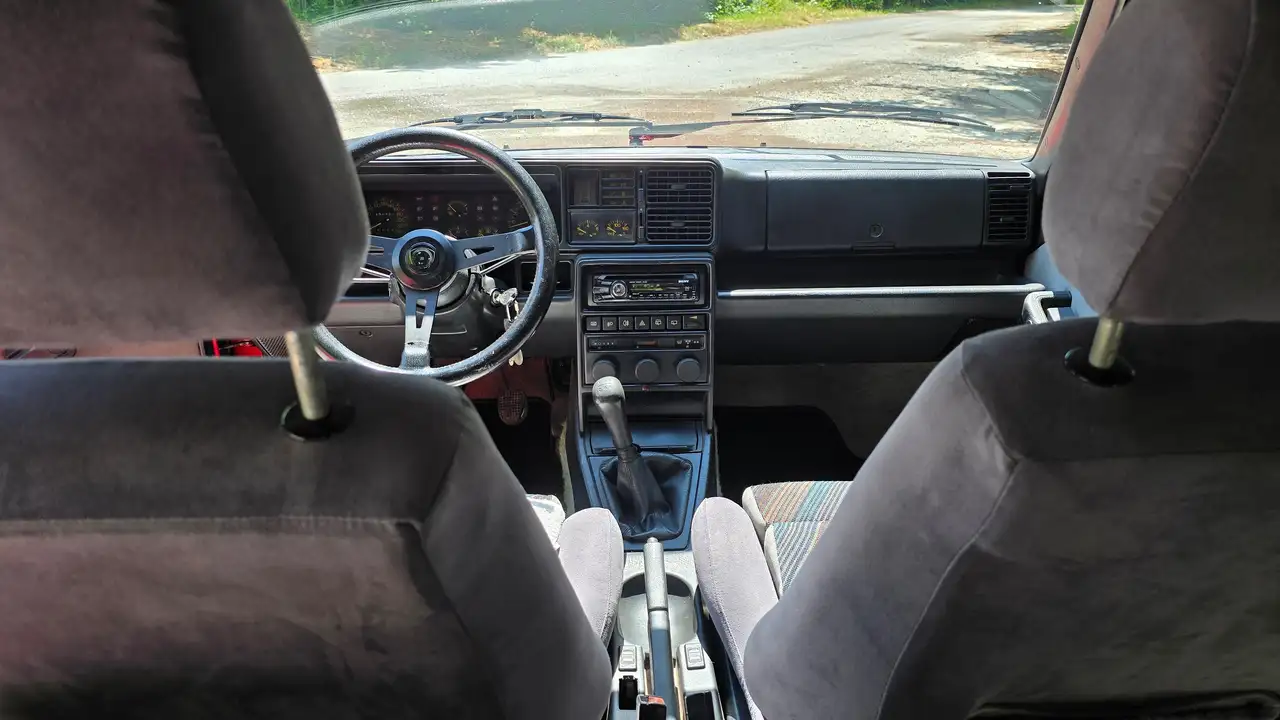 Lancia Delta 1.6 Turbo HF RST, foto 6