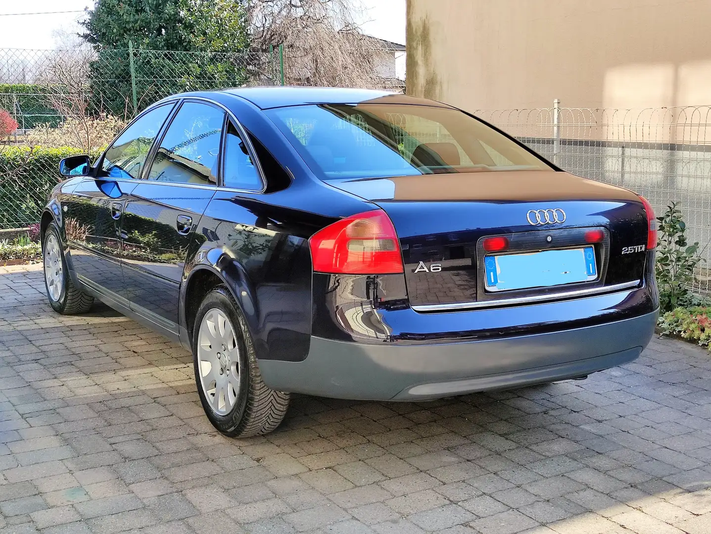 Audi A6 A6 2.5 V6 TDI tiptronic Blu/Azzurro - 2