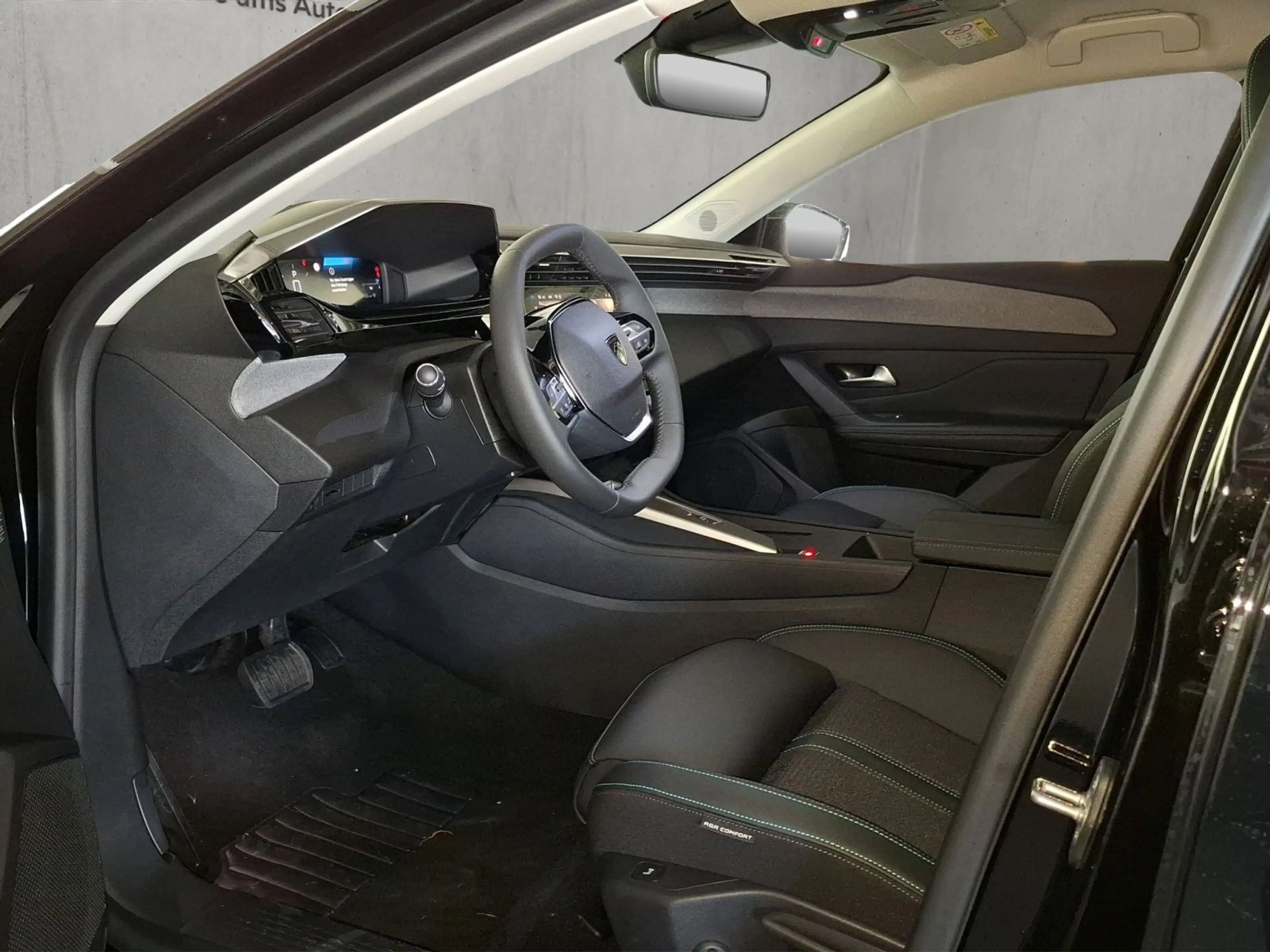 Peugeot 308 ALLURE HYBRID 145 e-DSC6 — photo 9