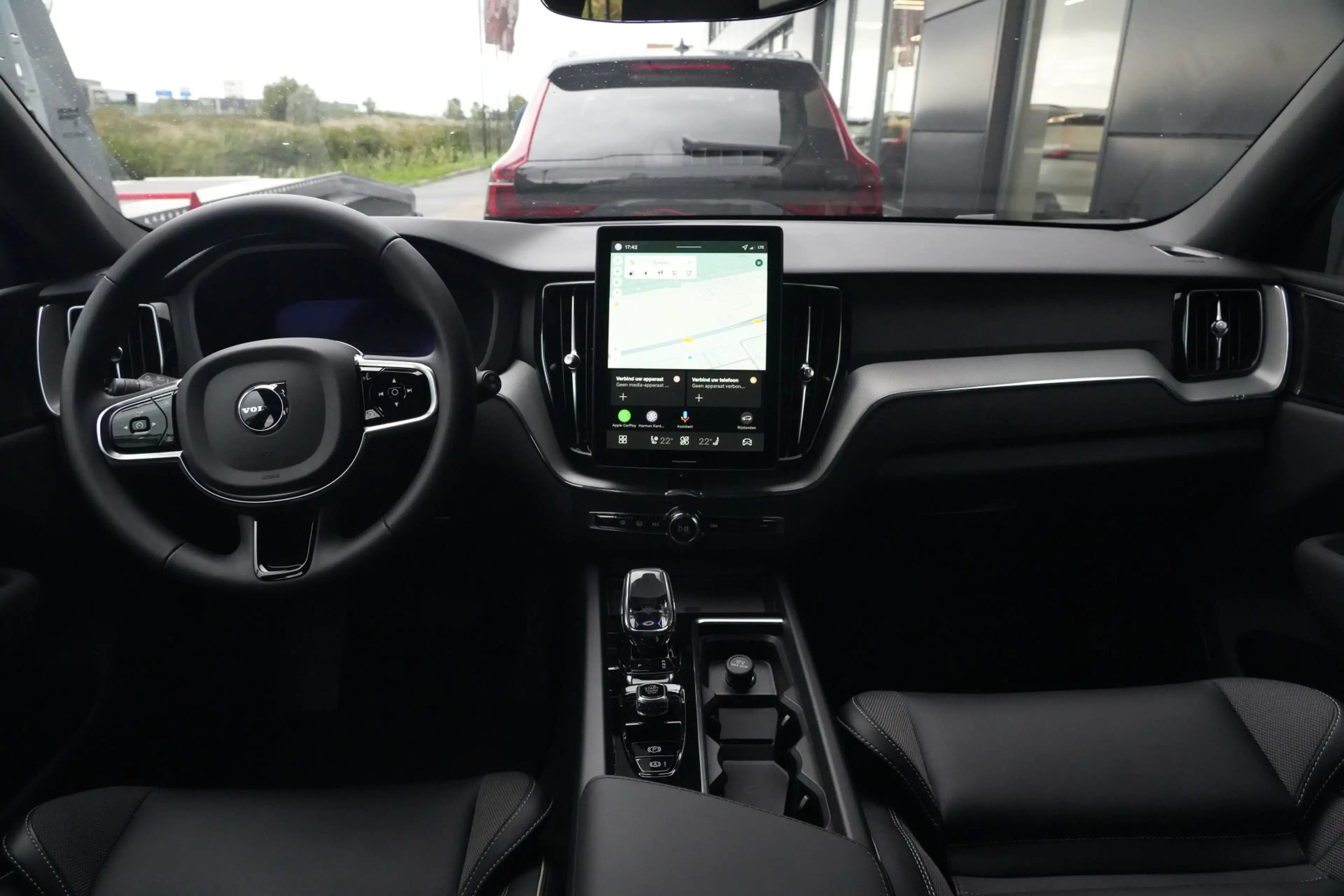 Volvo XC60 2.0 T8 FACELIFT Plug-in hybrid AWD Ultra Black Edi — photo 3