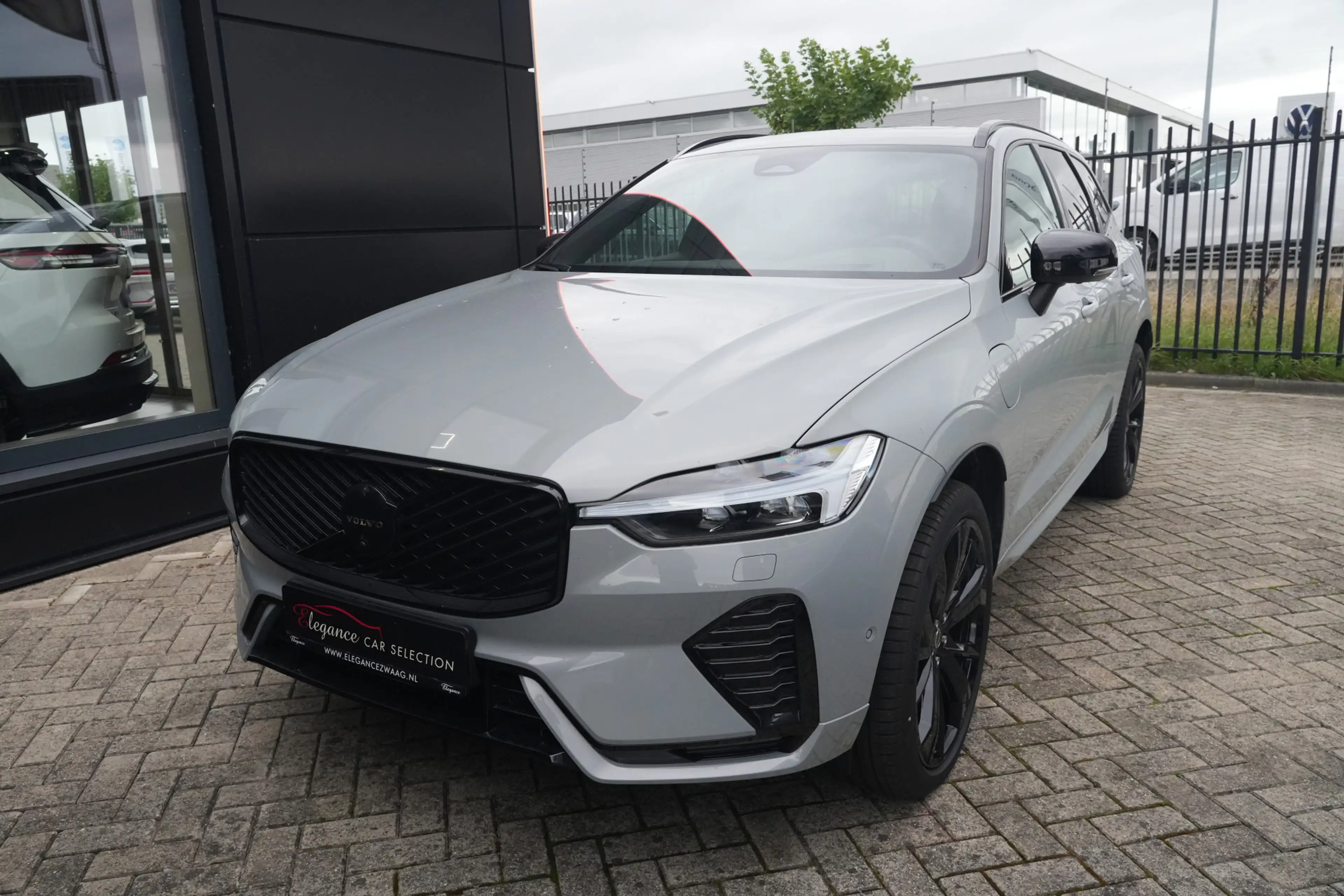 Volvo XC60 2.0 T8 FACELIFT Plug-in hybrid AWD Ultra Black Edi