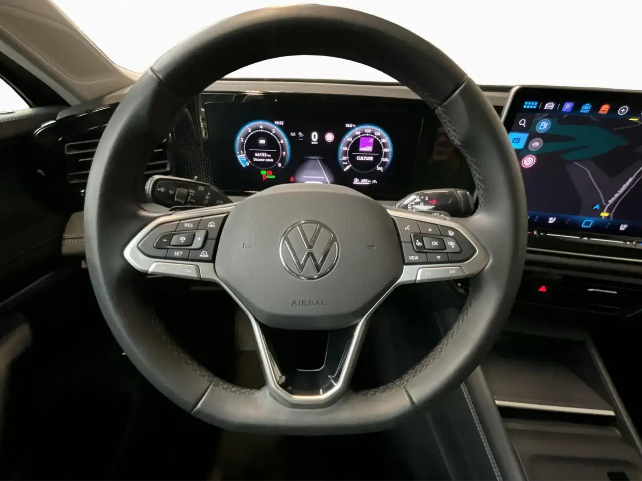 Volkswagen Tiguan Life+DSG+LED+LM18+P.Leder 10