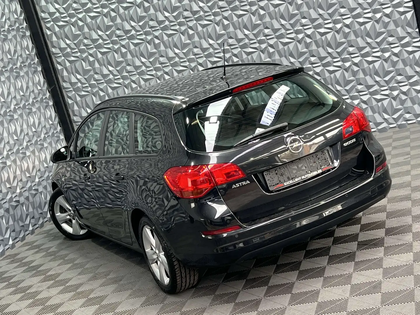 Opel Astra 1.3 CDTi ecoFLEX Cosmo Start/Stop Noir - 2