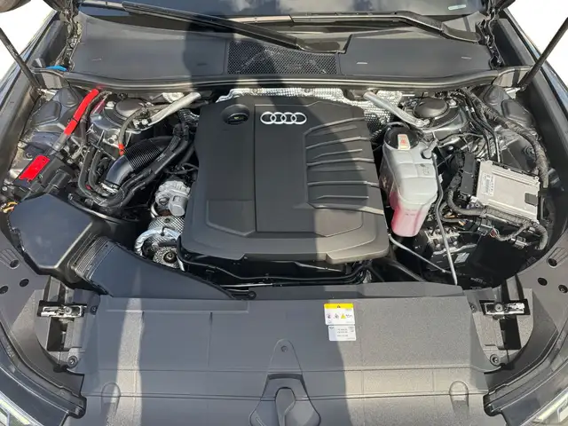 Audi A6 view 12