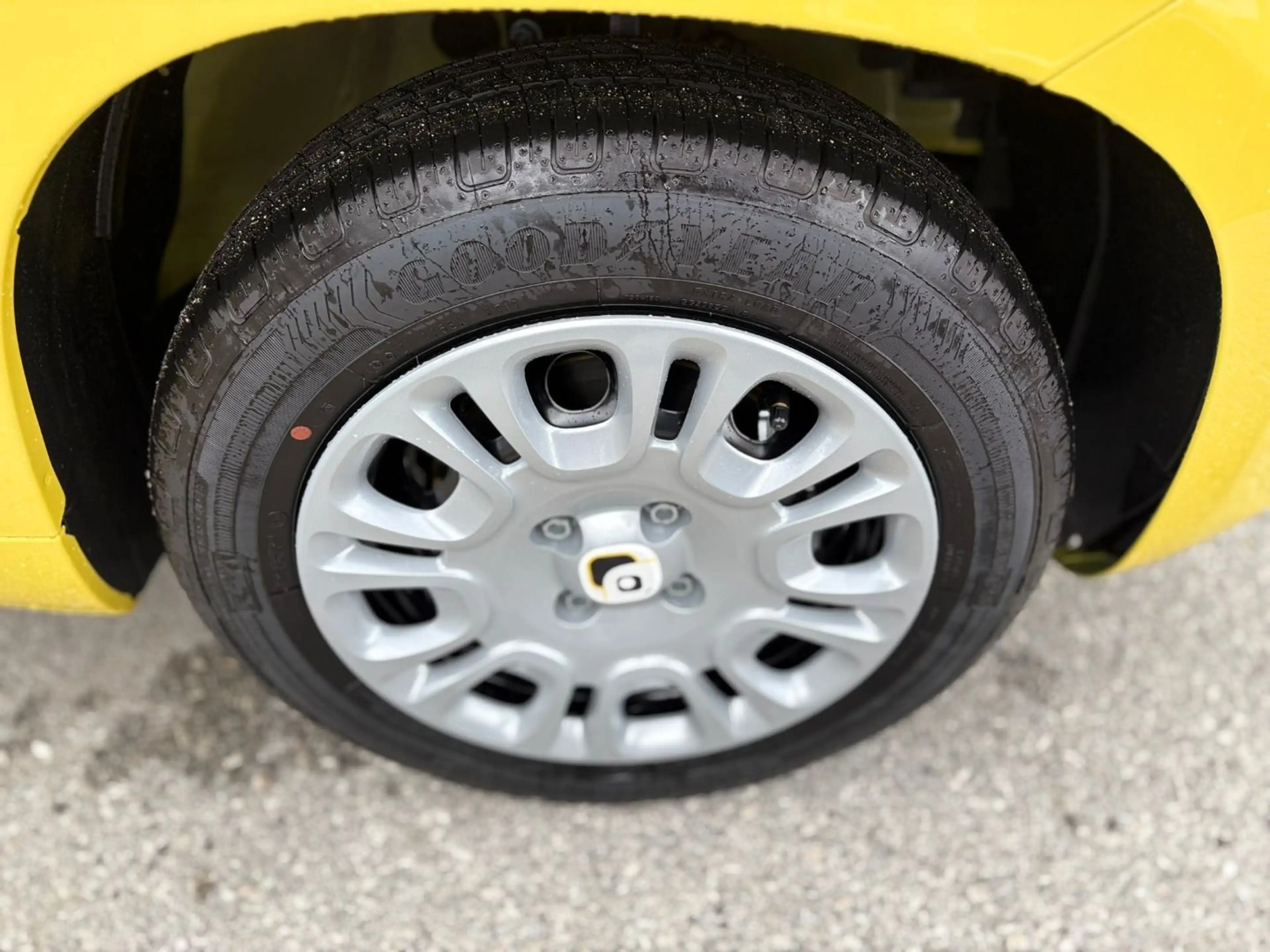 Fiat Pandina Panda 4x2 FireFly Hybrid 70 Pandina — photo 5