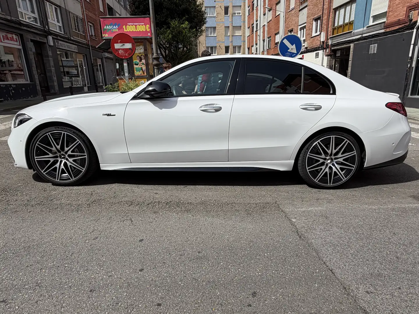Mercedes-Benz C 43 AMG Estate 4Matic 9G-Tronic - 2