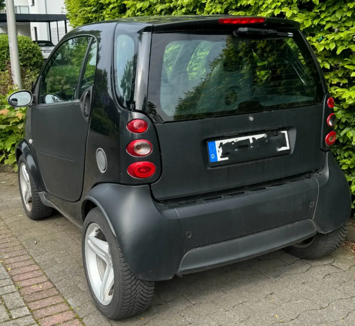 smart forTwo Coupe MC 01 Schwarz - 2