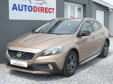 1.6 D2 Momentum Navi, Airco, PDC