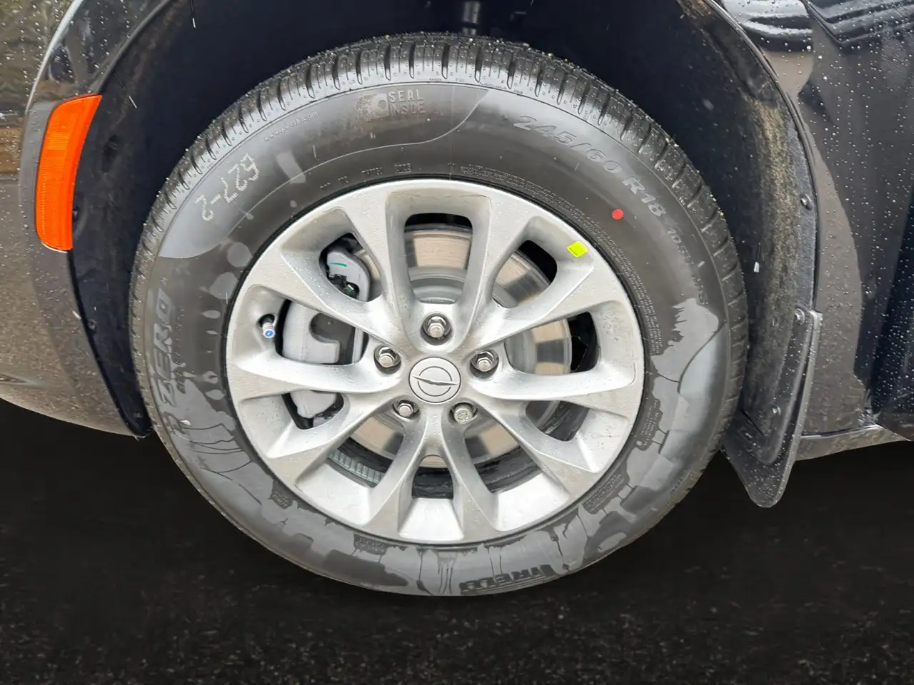 Chrysler Pacifica снимка Chrysler Pacifica