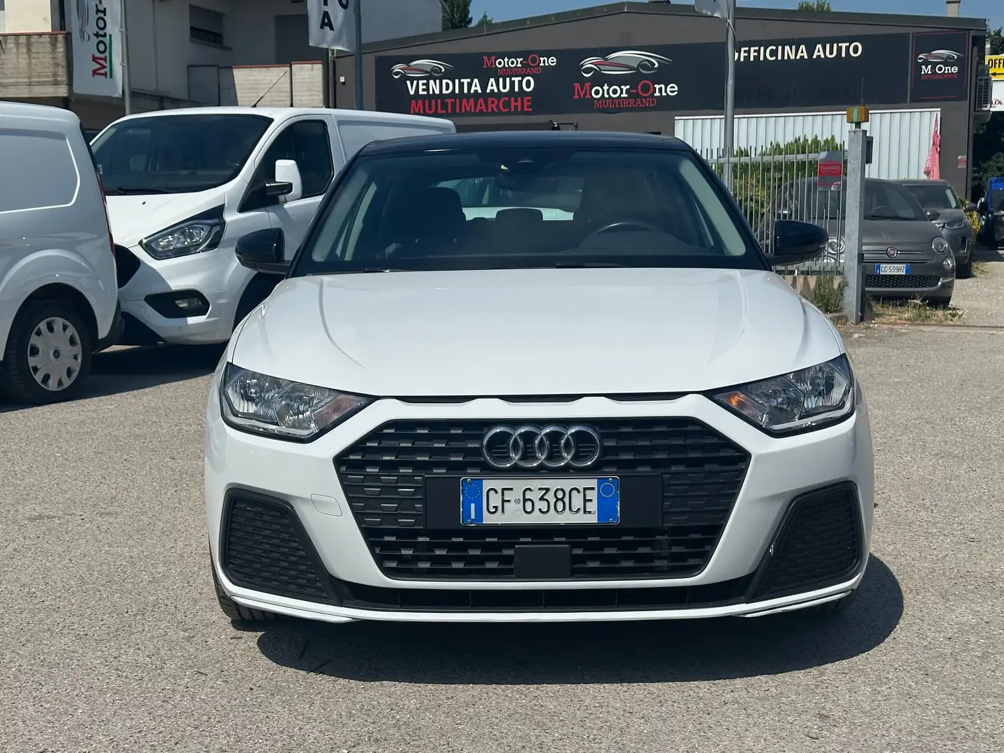 Audi A1 Sportback 25 1.0 tfsi Admired s-tronic Bianco - 2
