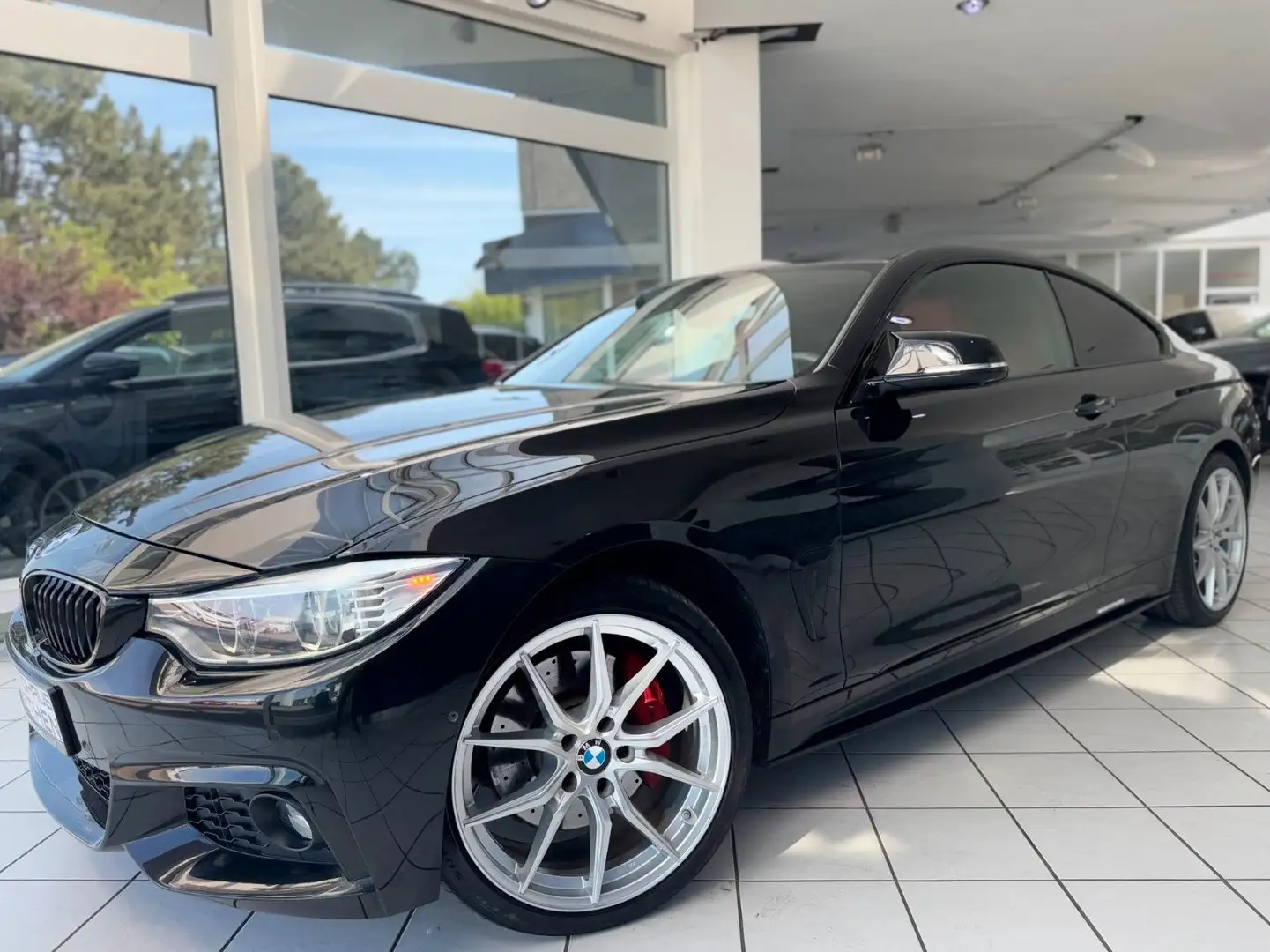 BMW 435 i Coupe xDrive *M SPORT*HUD*360°*HARMAN/K* Černá - 2