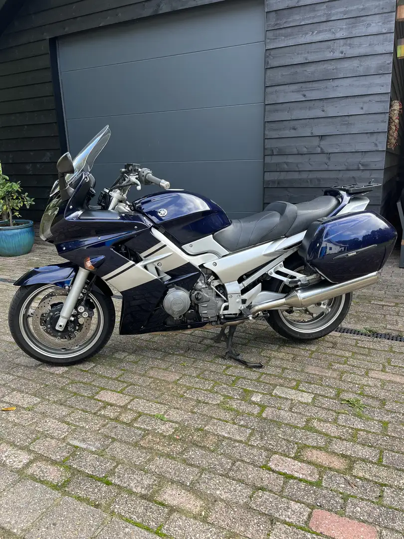 Yamaha FJR 1300 - 1
