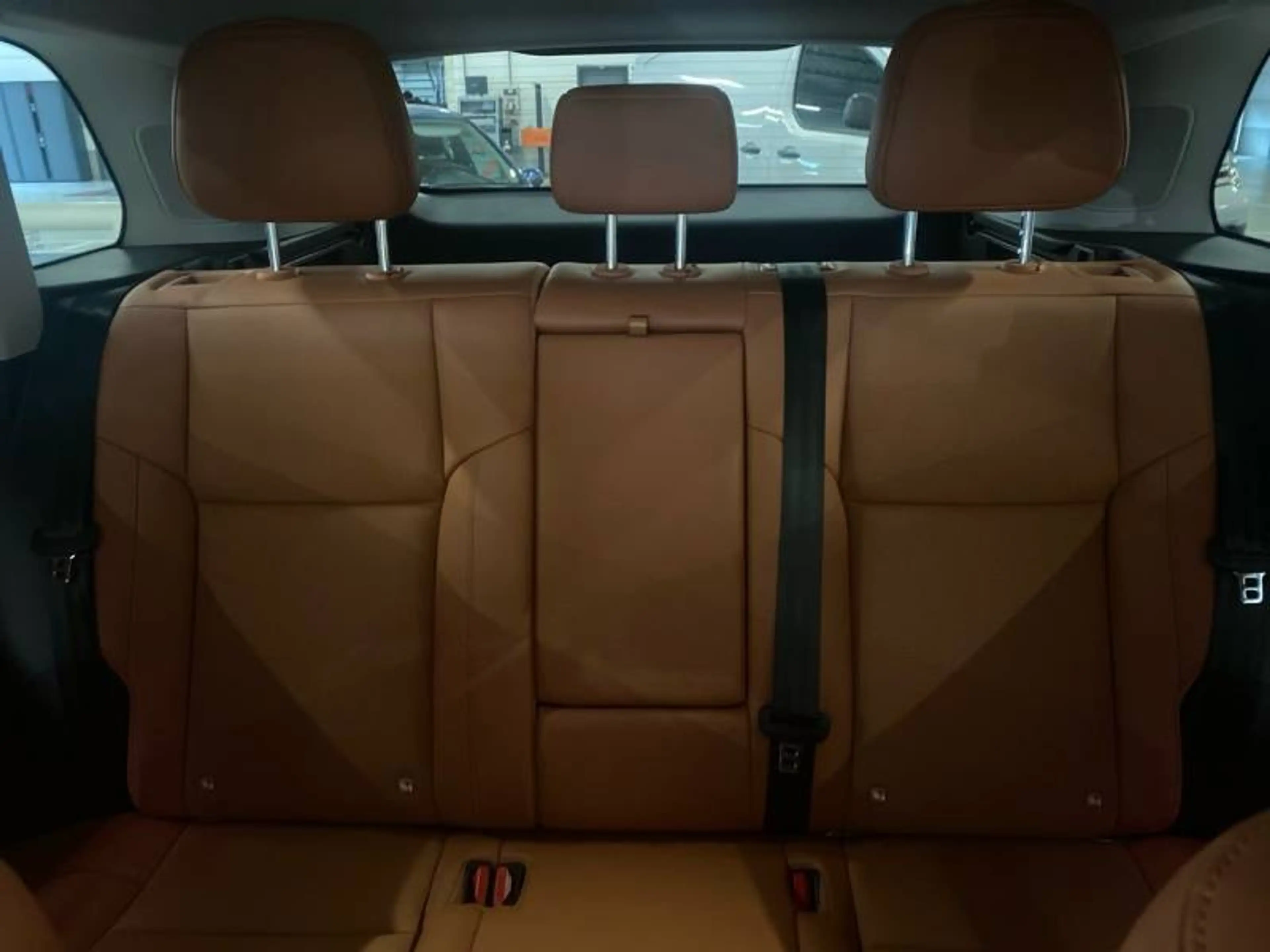 Leapmotor C10 1 REEV Design — photo 10