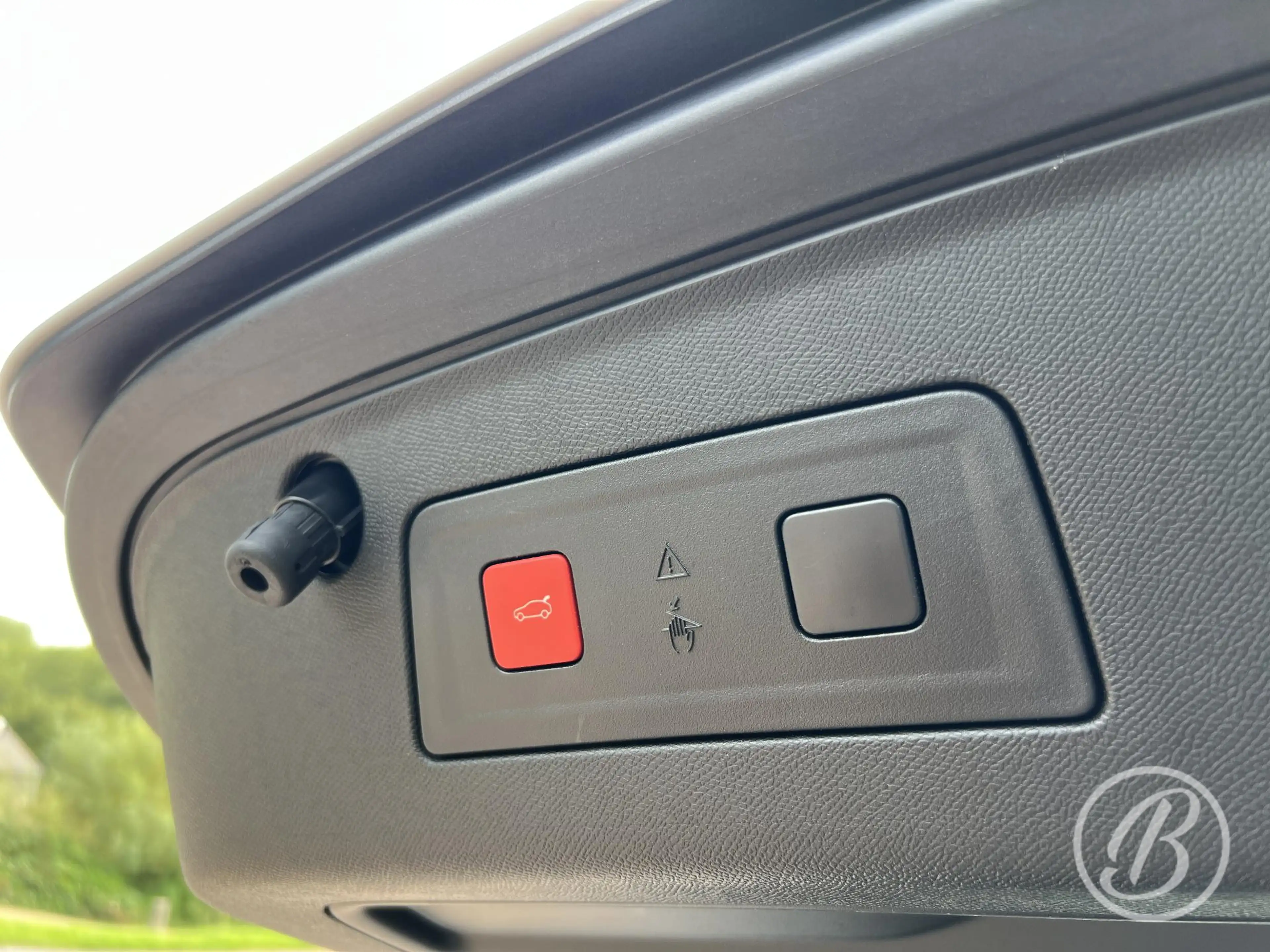 Peugeot 508 SW 1.6 Turbo Plug-in HYbrid 360 4X4 PSE — photo 37