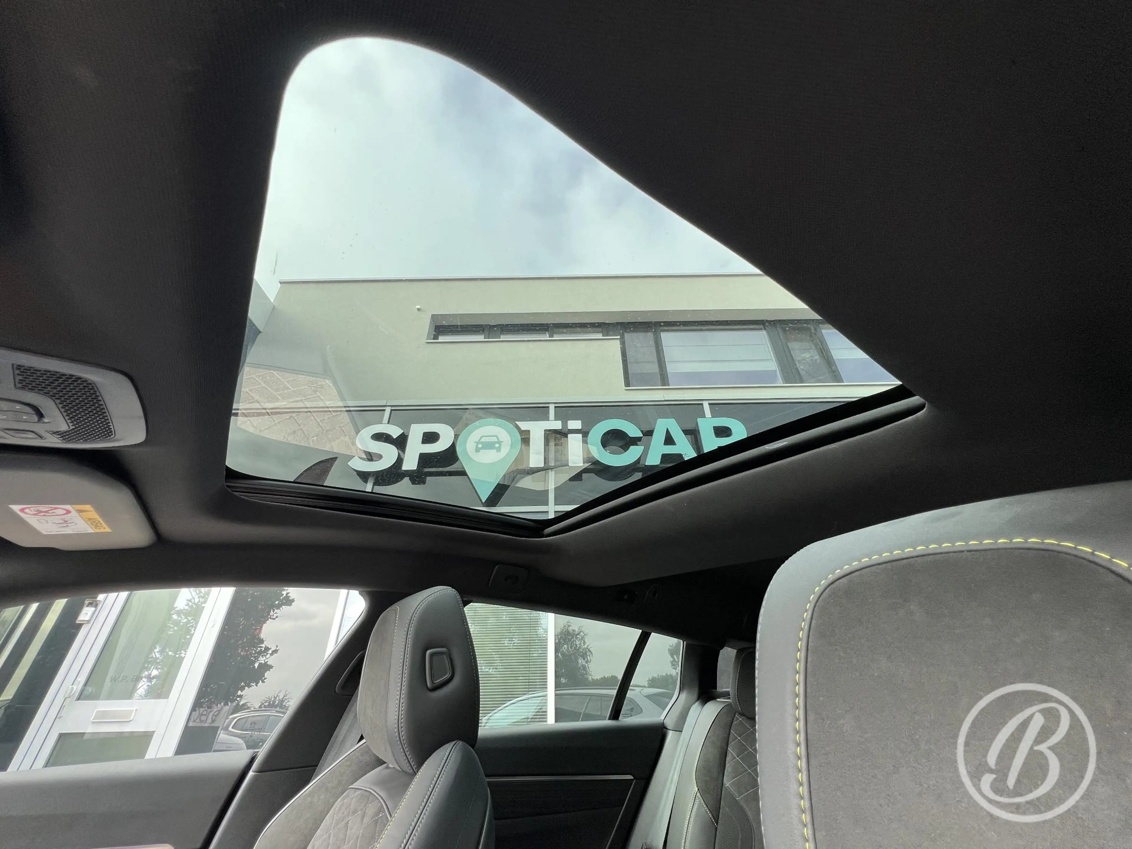 Peugeot 508 SW 1.6 Turbo Plug-in HYbrid 360 4X4 PSE — photo 17