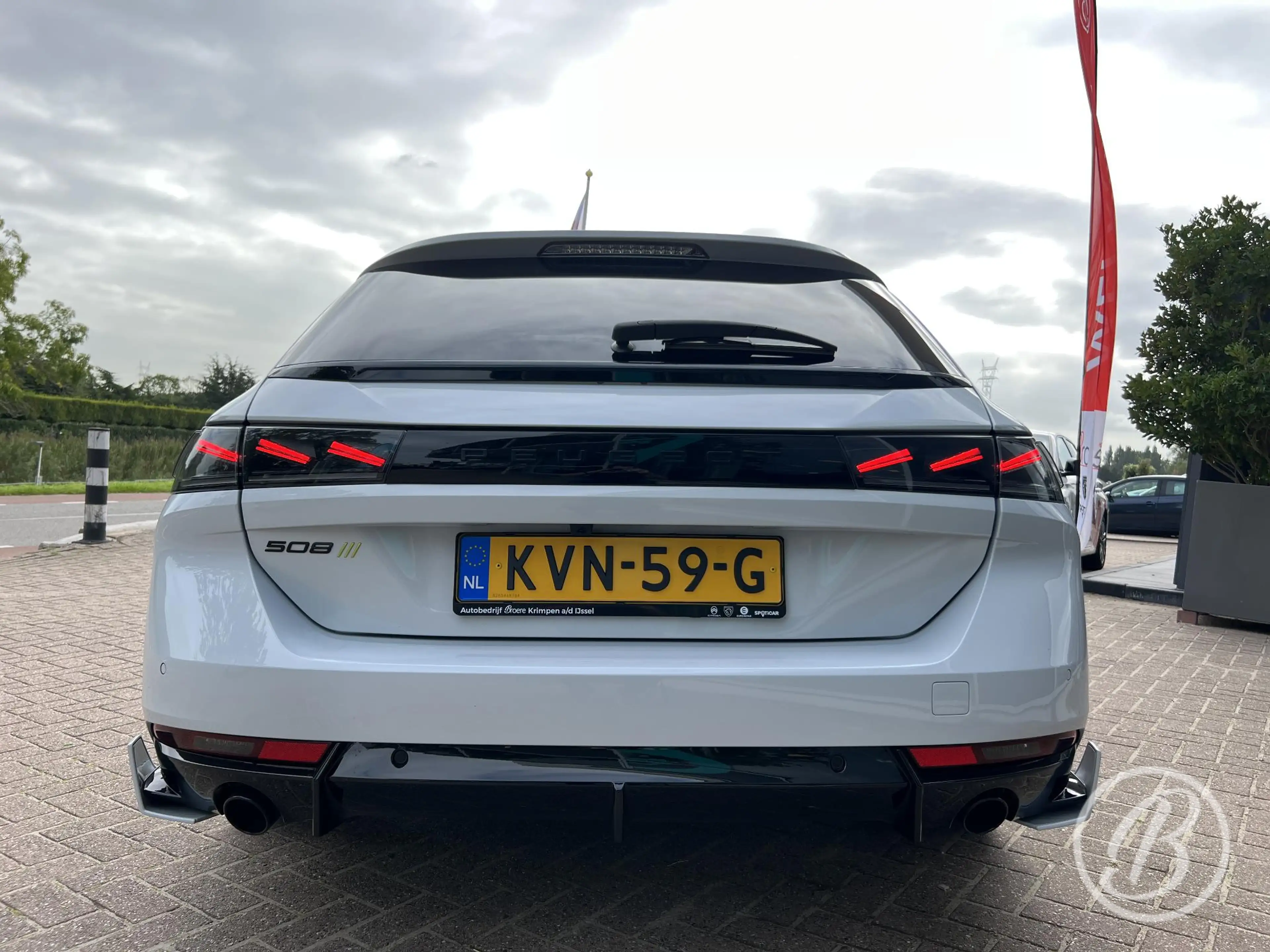 Peugeot 508 SW 1.6 Turbo Plug-in HYbrid 360 4X4 PSE — photo 42