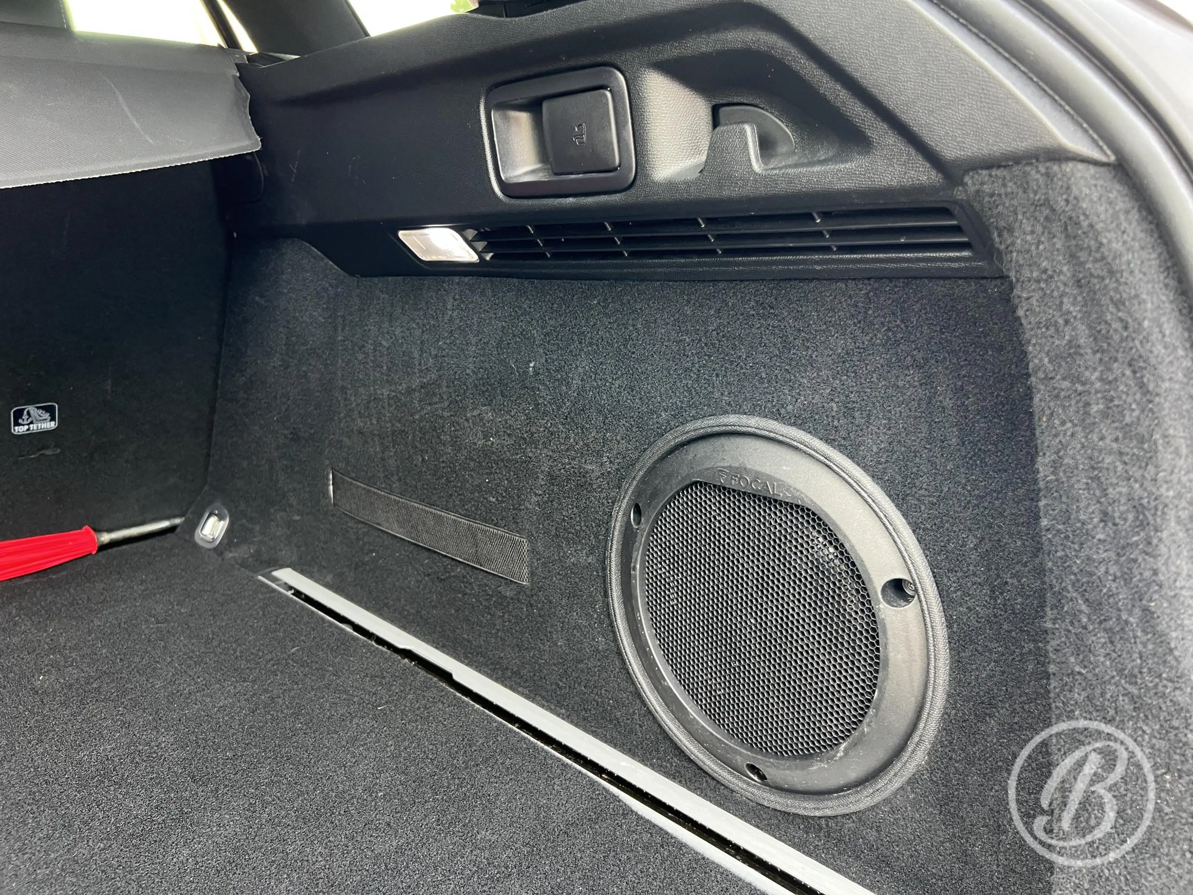 Peugeot 508 SW 1.6 Turbo Plug-in HYbrid 360 4X4 PSE — photo 36