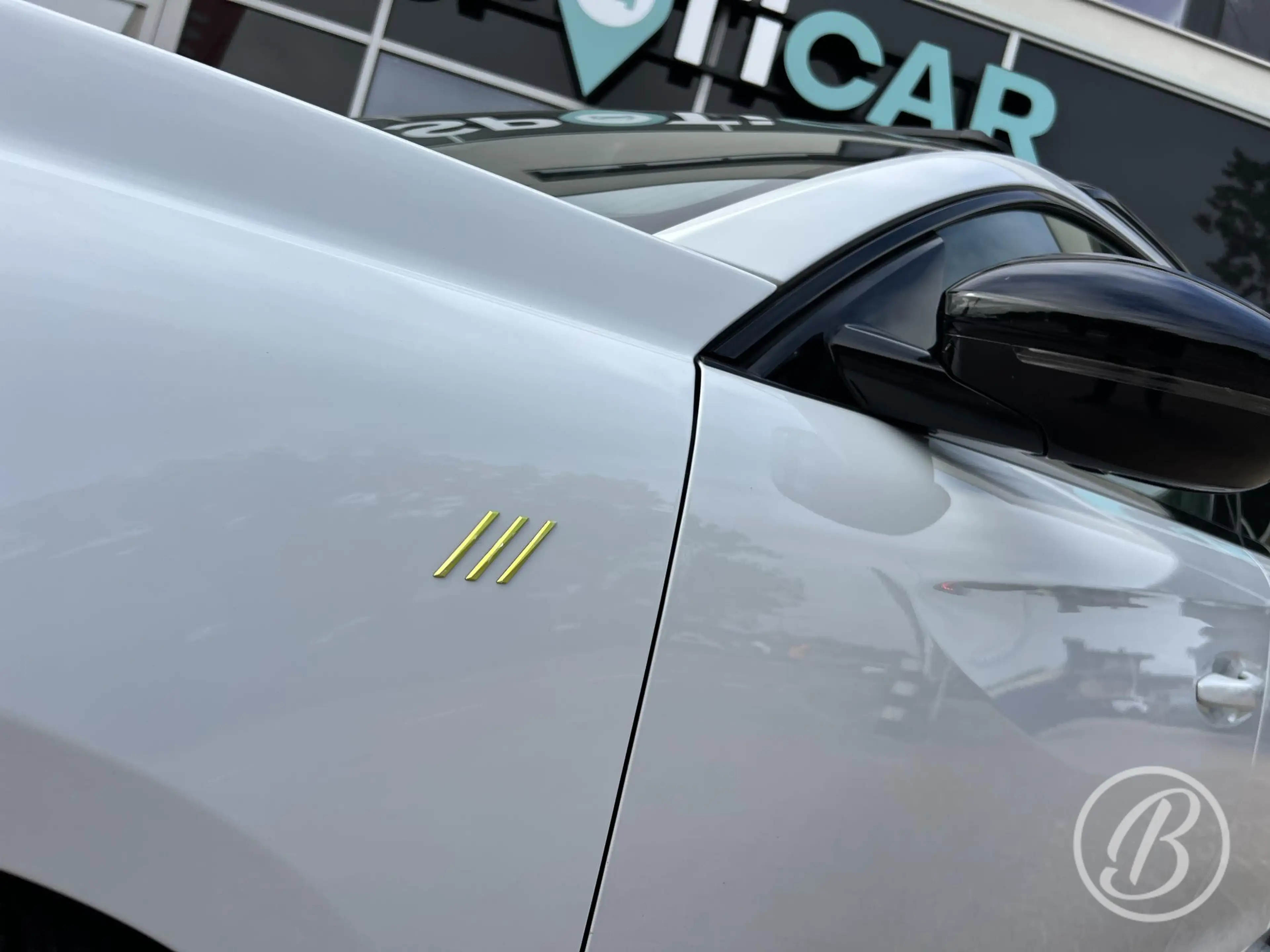 Peugeot 508 SW 1.6 Turbo Plug-in HYbrid 360 4X4 PSE — photo 23
