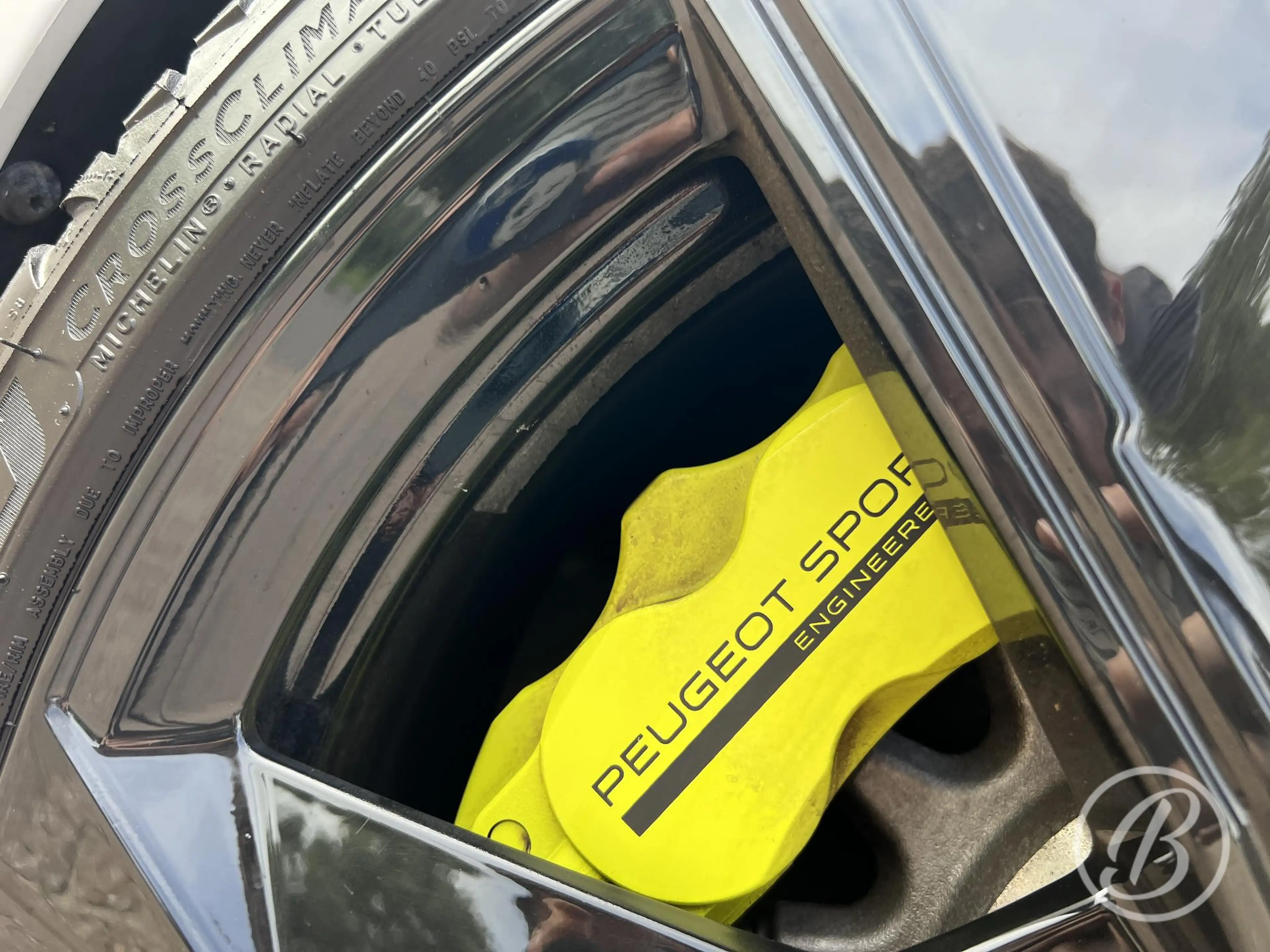Peugeot 508 SW 1.6 Turbo Plug-in HYbrid 360 4X4 PSE — photo 24
