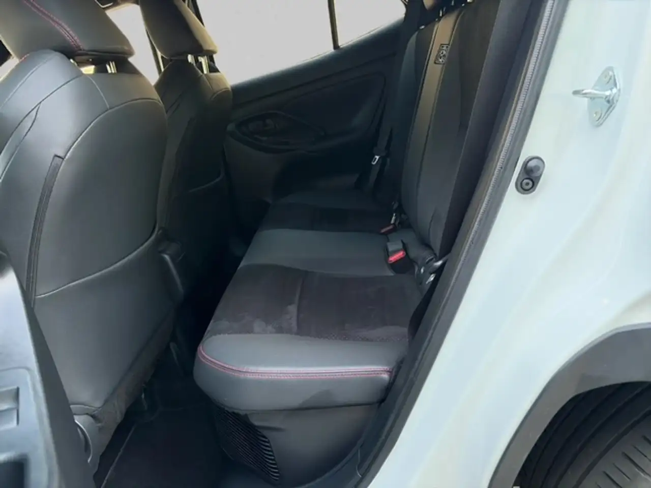 Toyota Yaris Cross 1.5h GR Sport fwd 130cv e-cvt, миниатюра 11
