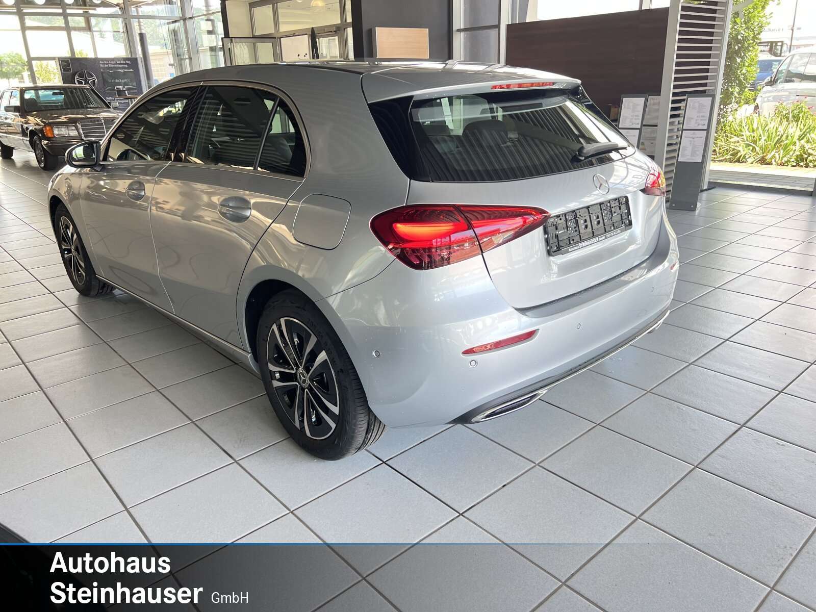 Mercedes-Benz A 180